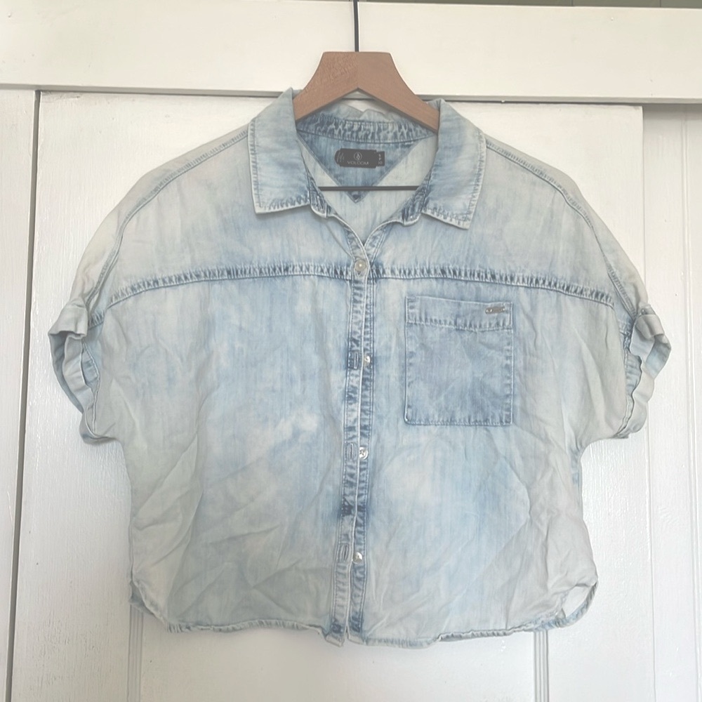 Volcom short sleeve acid wash button down
